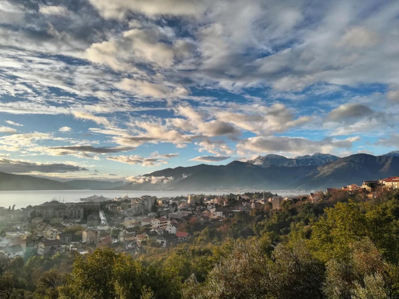 Apartment Sea&Sky Tivat Eksteriør bilde